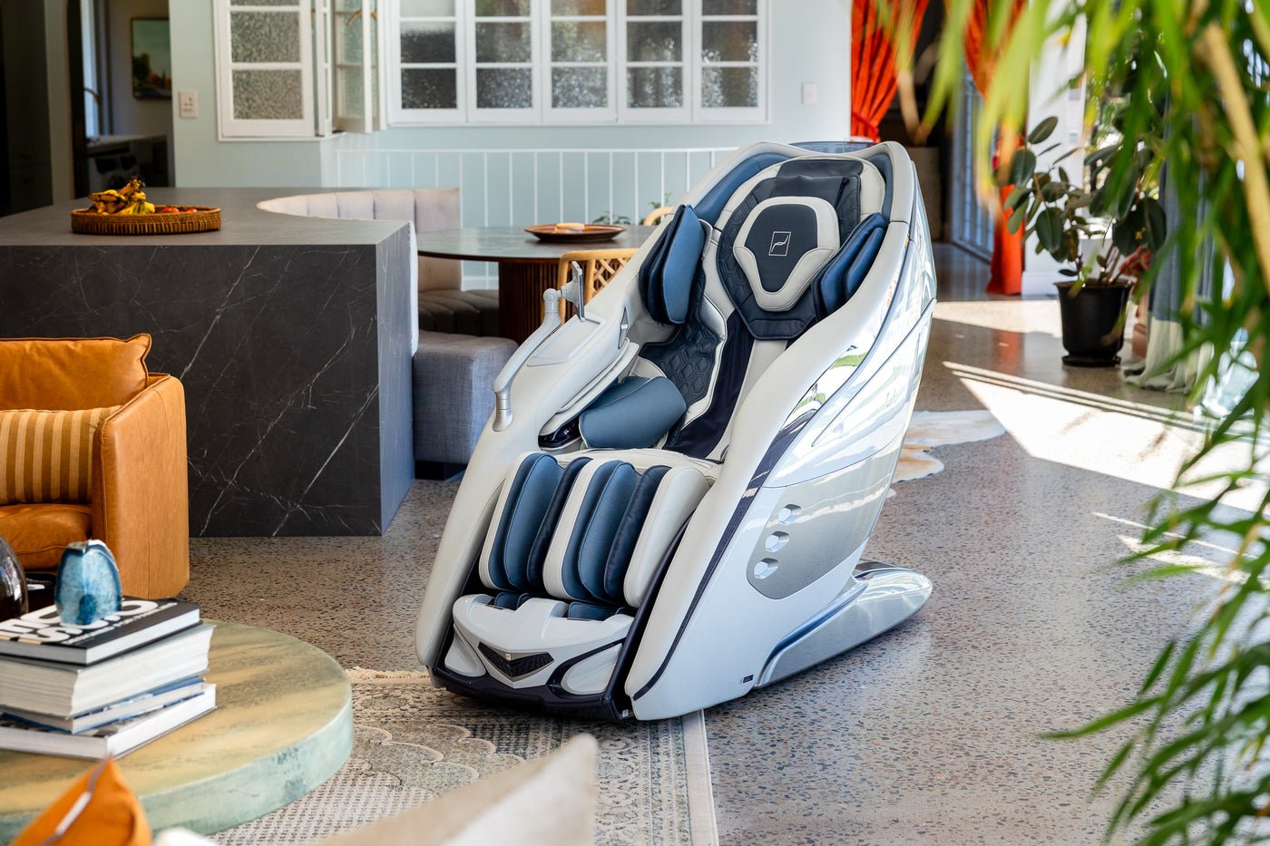 DaVinci Massage Chair, view 3