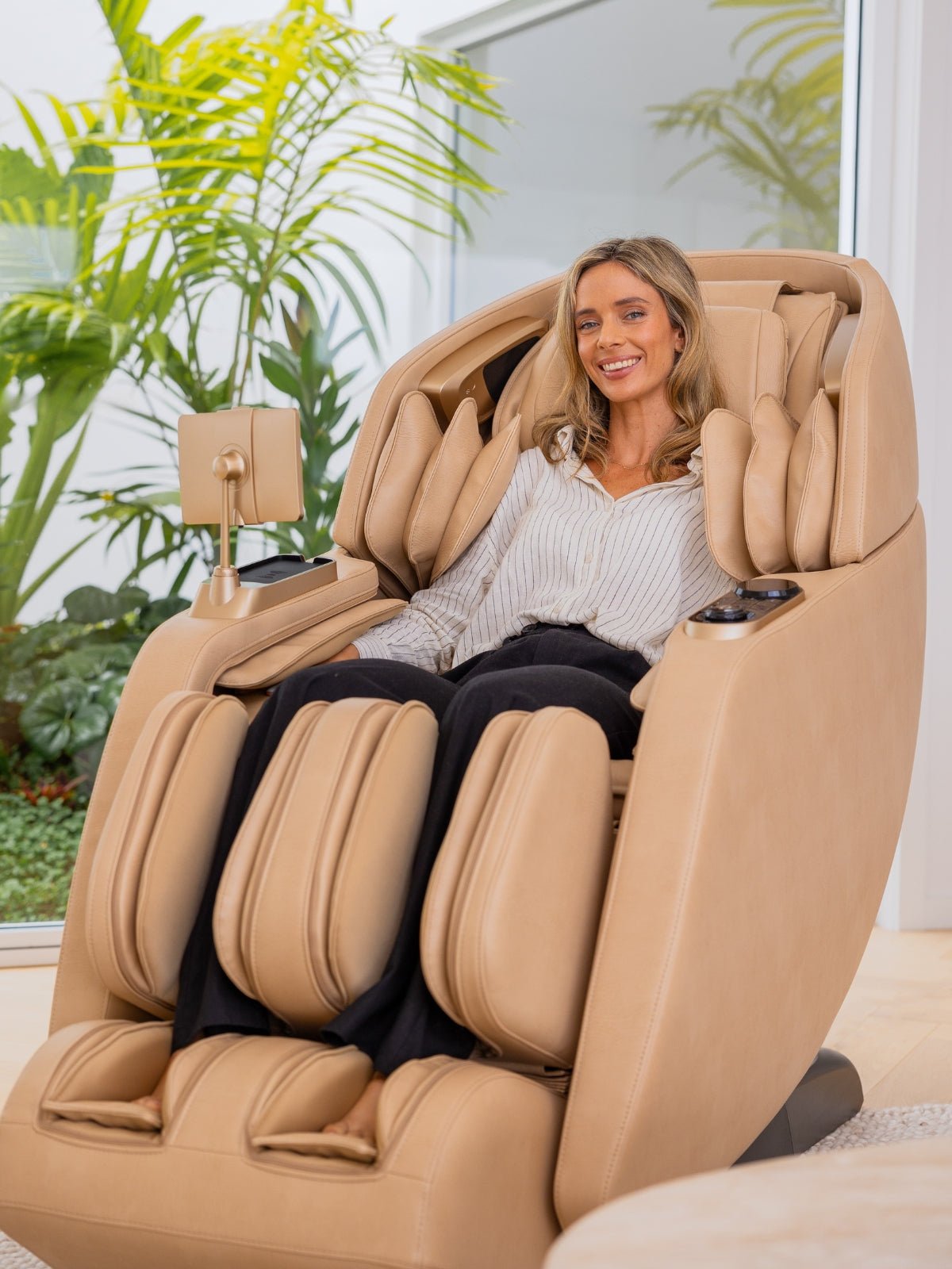 Therapi + Massage Chair, view 2